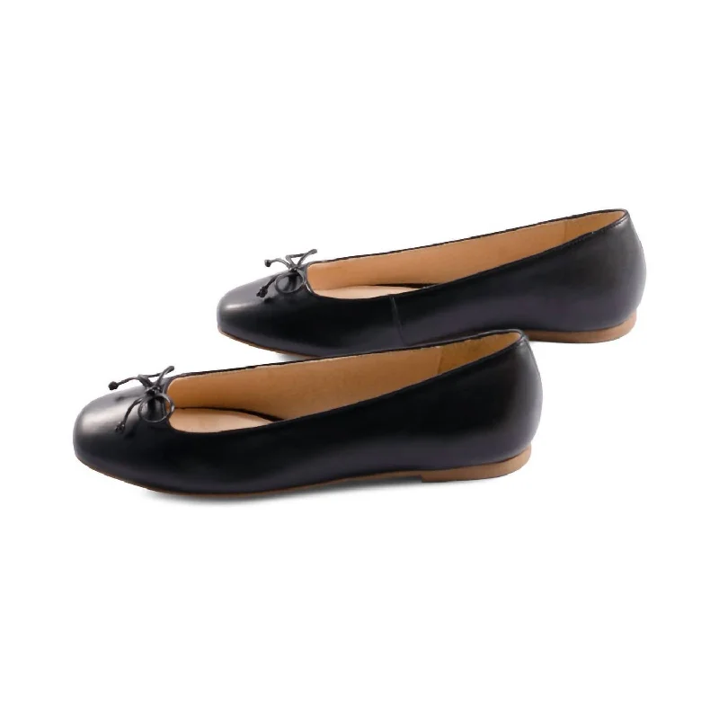 Women's Kenlyn Leather Slip On In Black