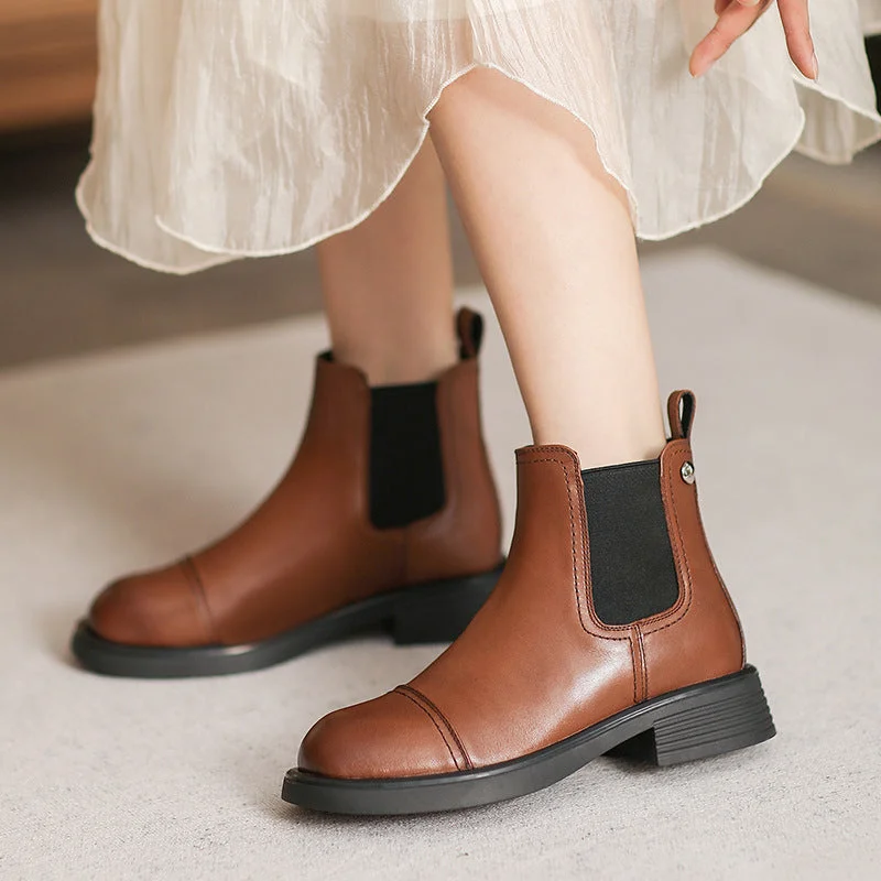 Best boots for surviving the winter outdoors -Women Retro Minimalist Leather Casual Boots