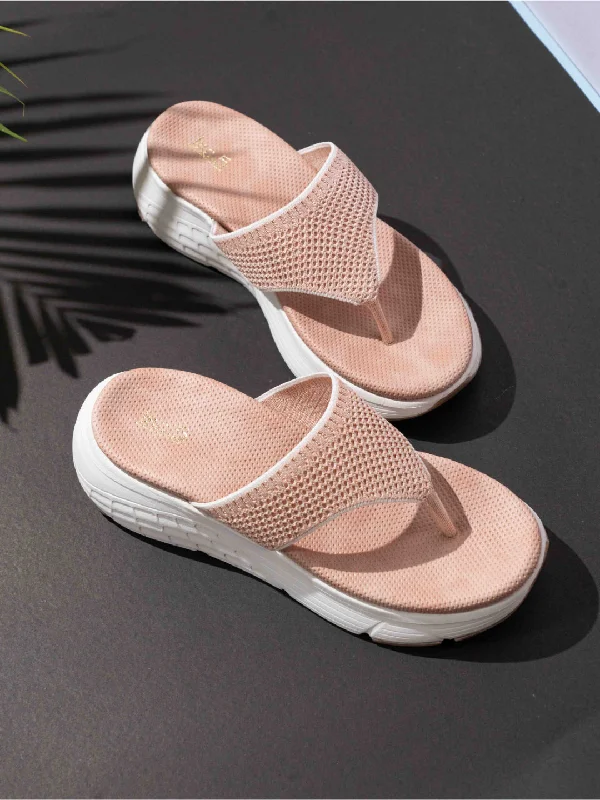 stylish travel flats-Womens Peach Casual V Strap Comfort Platform Flats