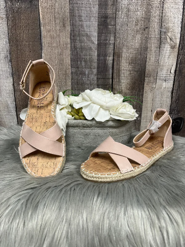 lightweight everyday flats-Shoes Flats By Journee  Size: 6.5