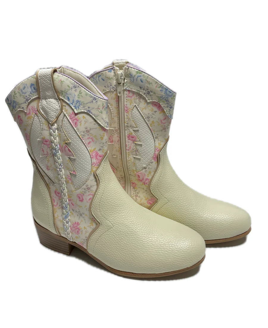 Fashionable snow boots for urban treks -Petunya Boots