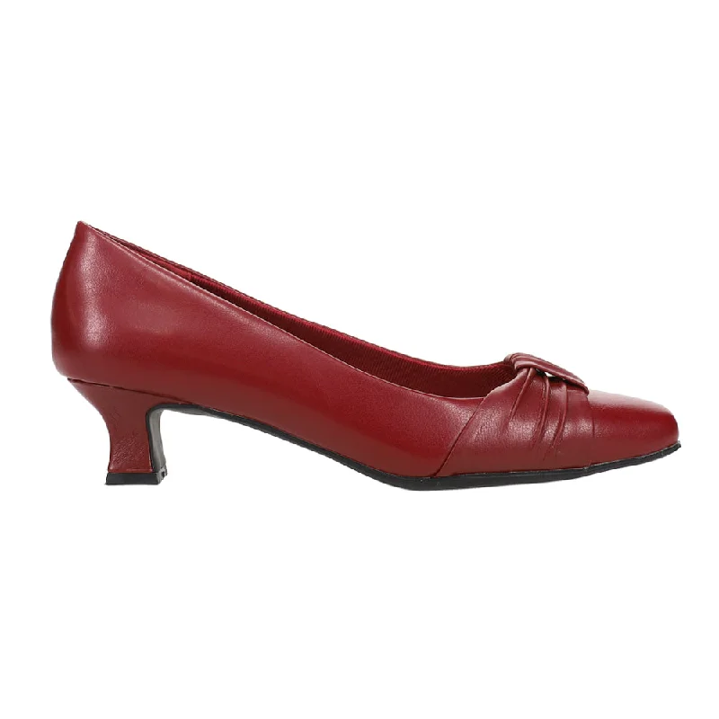 high heels for pairing with evening wear to stand out -Waive Square Toe Kitten Heel Pumps