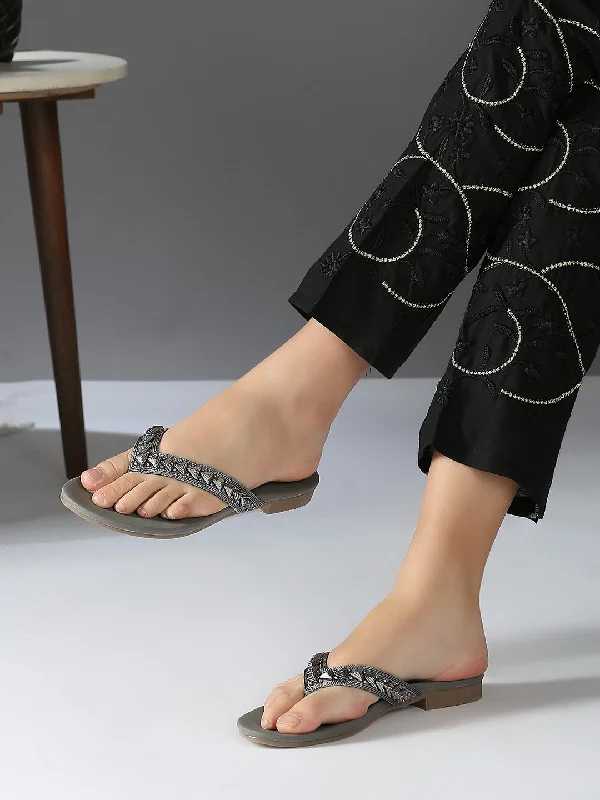 lightweight everyday flats-Womens Pewter Ethnic Embellished Round Toe Flats