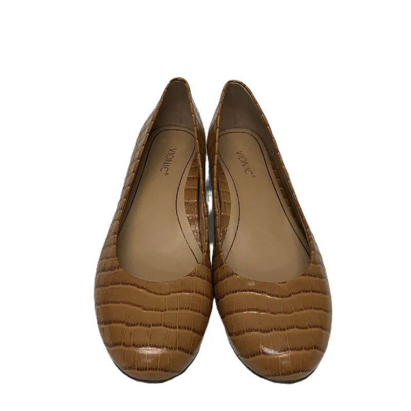 cushioned travel flats-Shoes Flats By Vionic  Size: 8