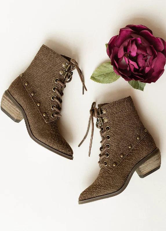 Durable work boots for winter -Eliza Boot in Brown